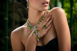 jewelries_necklaces